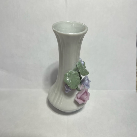 ENESCO miniature bud vase. Pink & purple roses with purple grapes. - Picture 2 of 5
